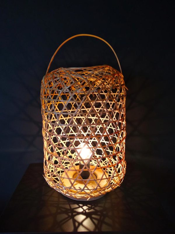 lampe lanterne en osier